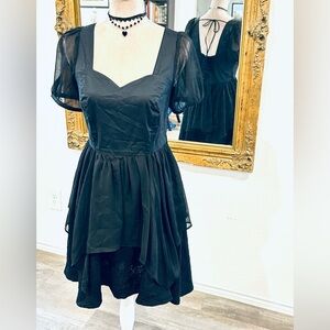 Witchy corset back tiered skirt goth Hot Topic mini Dress Sz M Whimseygoth